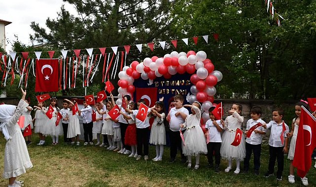 Kütahya'da 15 Temmuz'un 10. yılında Kur'an kursu öğrencilerinden anma programı