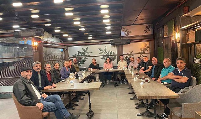 Lise arkadaşları 34 yıl sonra buluştu