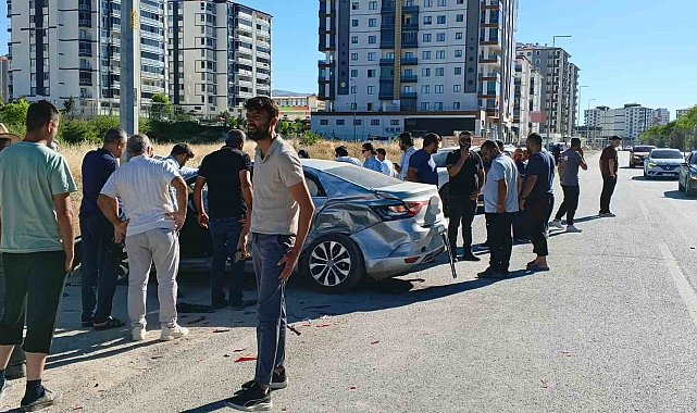 Malatya'da iki otomobil çarpıştı: 1 yaralı