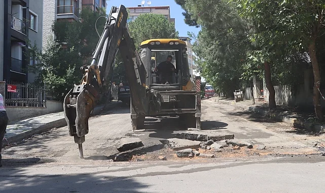 Maltepe'de asfalt mesaisi Cevizli'de sürüyor