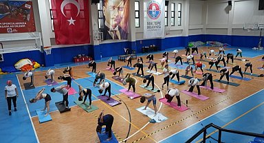 Maltepeli kadınlara ücretsiz yoga desteği