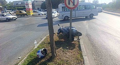 Manavgat'ta otomobil ile motosiklet çarpıştı: 1 yaralı