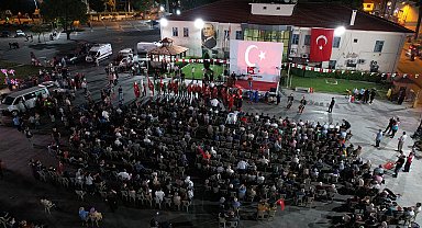 Manisa'da 15 Temmuz ruhu meydanlara taştı