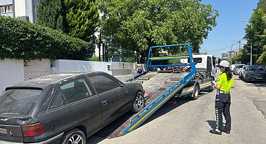 Manisa'da hurda araçlar kaldırılıyor