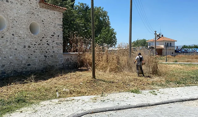 Manisa'da Karacaahmet Türbesi'nde Büyükşehir'den hummalı temizlik