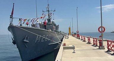 Mayın Gemisi Kabotaj Bayramı'nda vatandaşların ziyaretine açıldı