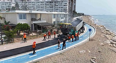 Mersin'de sahil yürüyüş yolu yenilendi