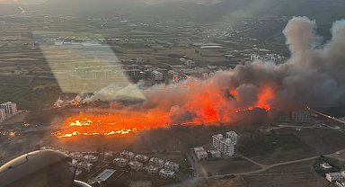 Mersin'de yangın, ekiplerin havadan ve karadan müdahalesiyle söndürüldü