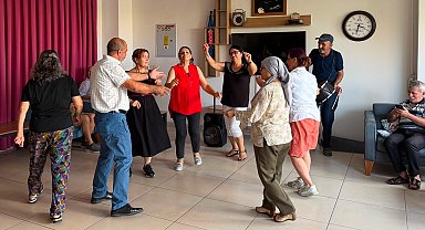 Mersin'de Dünya Emekliler Günü coşkusu