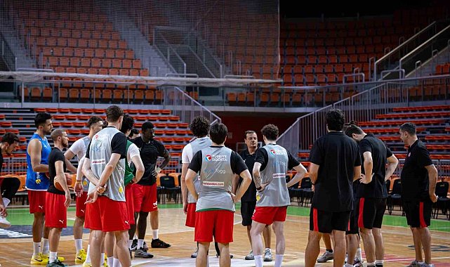Milliler, Bosna Hersek'te ilk antrenmanını yaptı