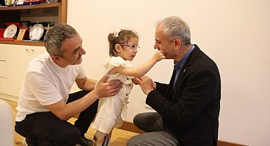 Minik Lina'nın tedavi yolculuğuna destek