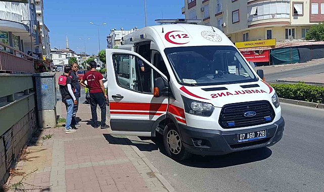 Motosiklet ile otomobil çarpıştı: 2 yaralı