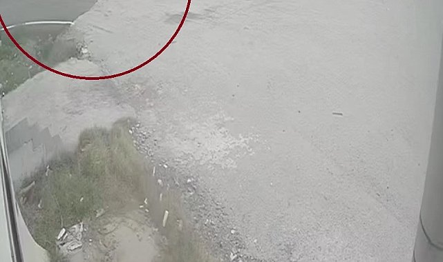 Motosiklet ve bisikletli çocuğun çarpıştığı anlar kamerada
