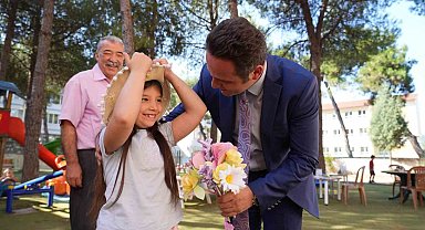 Muğla İl Milli Eğitim Müdürü Çay haftanın ilk gününde minik yüreklerle buluştu