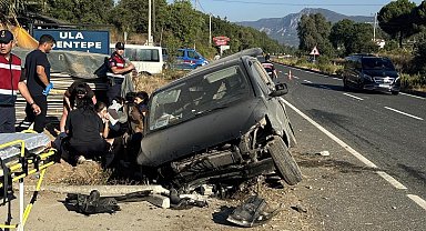 Muğla'da araç yoldan çıktı: 1'i çocuk 7 yaralı