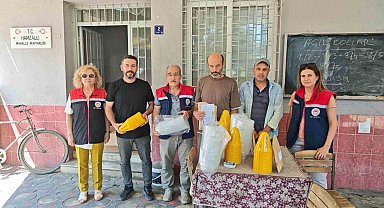 Nazilli'de 2 bin 500 Akdeniz meyve sineği tuzağı dağıtıldı