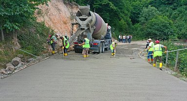 Ordu'da beton yol çalışmaları sürüyor