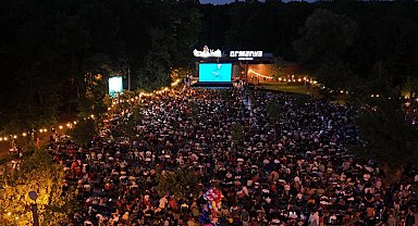 Orman içinde sinema keyfi