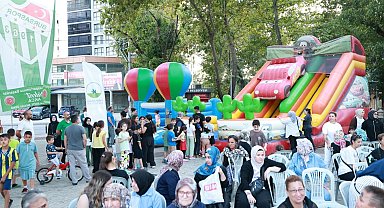 Osmangazi'de eğlence mahalle mahalle geziyor