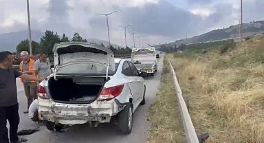 Osmaniye'de kontrolden çıkan otomobil bariyerlere çarptı: 1 yaralı