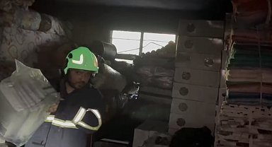 Osmaniye'de odunluk yangını eve sıçramadan söndürüldü