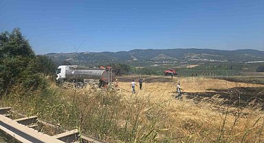 Otluk alanda çıkan yangın korkuttu