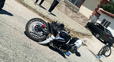 Panelvan araç ile motosiklet çarpıştı: 1 yaralı
