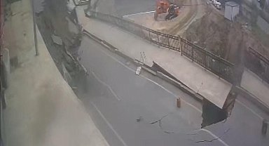 Rize'de yolun çökme anı güvenlik kamerasına yansıdı