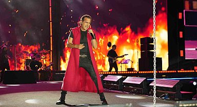 Sakaryalılar festivalin son gününde Kıraç ile coştu