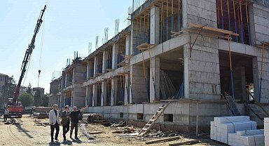 Salihli'de iki yeni okul yükseliyor