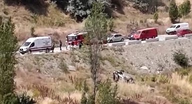 Şarampole yuvarlanan otomobilin sürücüsü yaralandı