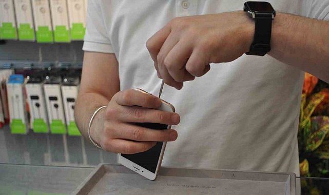 Sıcaklarda cep telefonunuzu uzun süre şarjda bırakmayın