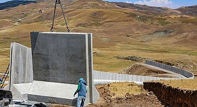 Sınır duvarında sona yaklaşıldı... Projenin 1.339 kilometresi tamamlandı