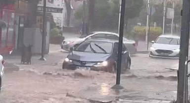 Sinop Türkeli'yi sağanak vurdu