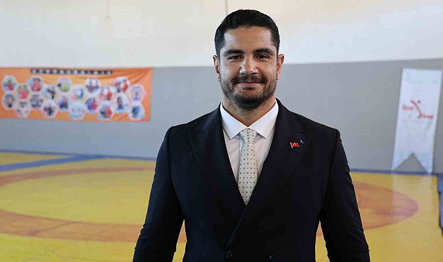 Taha Akgül'den Sivas'taki TOHM'a tam not