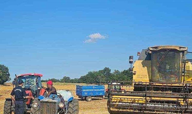 Tarla yangınlarına karşı biçerdöver operatörleri bilgilendirildi