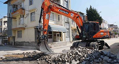 Tarsus'ta 17 sokak 10 bin ton sıcak asfaltla yenilendi