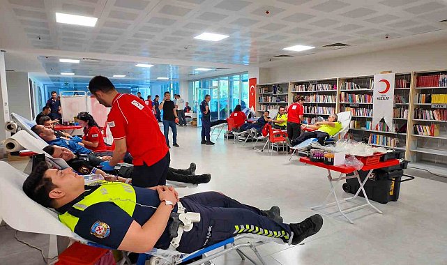 Tekirdağ'da polis ve jandarmadan örnek dayanışma: Kızılay'a kan bağışı
