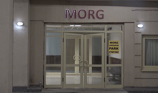 Tırın altında kalan işçi hayatını kaybetti