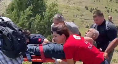 Tunceli'de yılan sokmasıyla zehirlenen vatandaş Jandarma helikopteriyle kurtarıldı