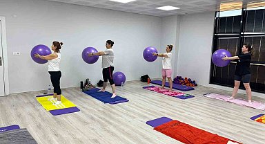 Turgutlu'da kadınlar spora ritmiyle güç katıyor