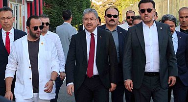 Vali Yılmaz ve Milletvekili Hatipoğlu, Eskişehirspor'u ziyaret etti