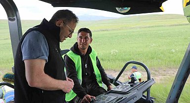 Vali Ziya Polat, Selim'de devam eden yol çalışmalarını yerinde inceledi