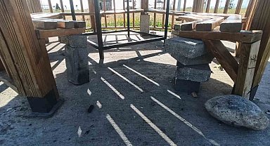 Van sahil yolundaki parkın tahrip edilmesine vatandaşlardan tepki