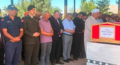 Vefat eden Kıbrıs gazisi toprağa verildi