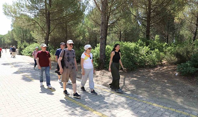 Yaş alan büyükler hayata hareketle bağlanıyor