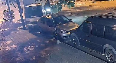 Zincirleme kazaya karıştı, olay yerini terk etti: O anlar kamerada