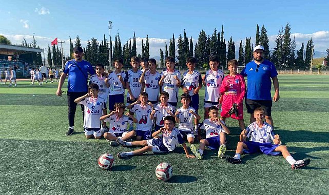 1299 Bilecikspor Kulübü'nün minik futbolcuları göz doldurdu