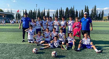 1299 Bilecikspor Kulübü'nün minik futbolcuları göz doldurdu