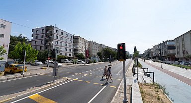2 milyar liralık yatırımla İzmir yolları yenileniyor... 120 noktada çalışmalar tamamlandı